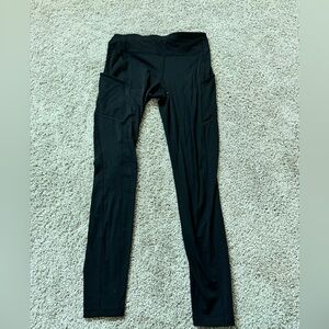 Lululemon leggings with pockets and zipper pocket